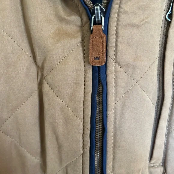 Men’s crown and ivy quilted vest - Picture 3 of 3